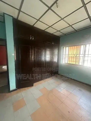 3bdrm Block of Flats in Area 11 for rent
