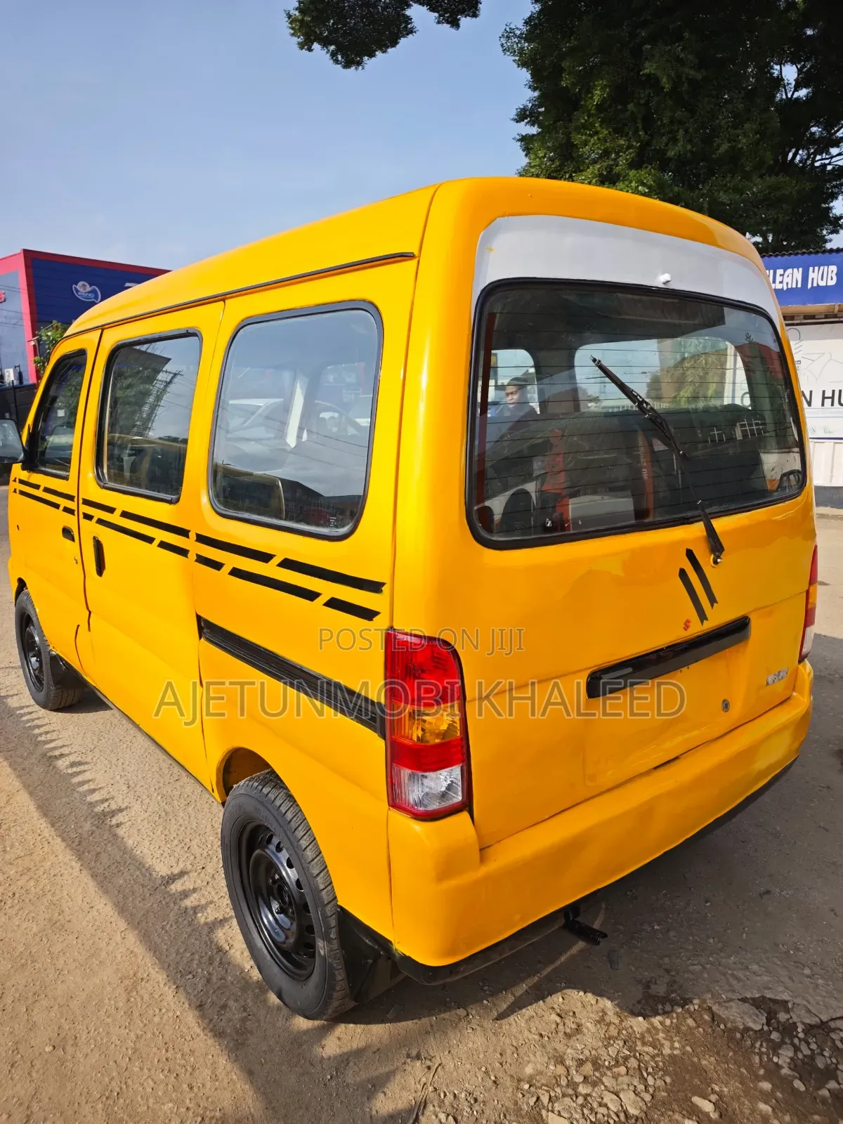 Suzuki APV Minibus 2010 Yellow