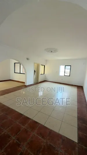 4bdrm Block of Flats in Lekki Phase for rent