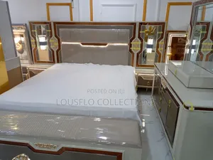 Your High Quality 6by7ft Bed With Dressing Mirror Set With Light