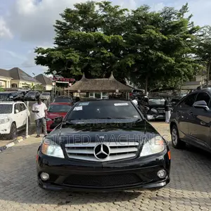 Mercedes-Benz C300 2010 Black