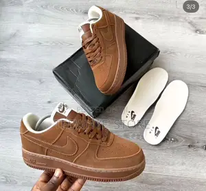 Nike Air Force Sneaker