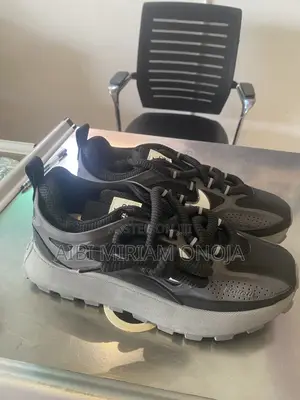 Men Sneakers