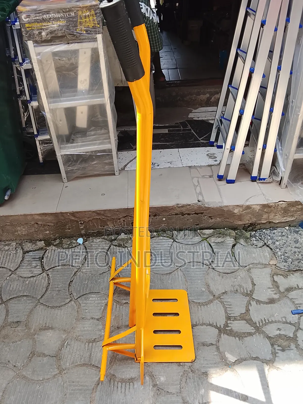Hand Flat Truck