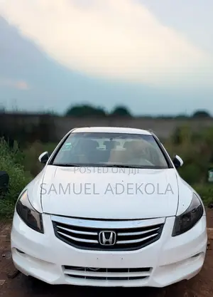 Honda Accord 2010 White
