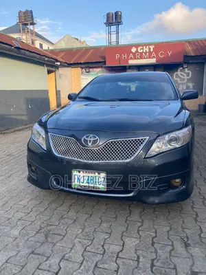 Toyota Camry SE 4dr Sedan (2.5L 4cyl 6A) 2011 Black