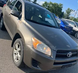 Toyota RAV4 2011 Gray