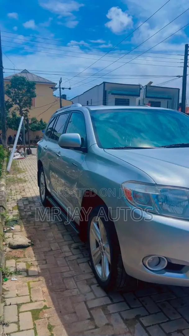 Toyota Highlander 2010 Silver
