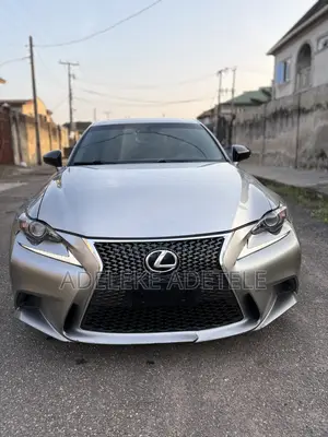 Lexus IS 300 AWD 2016 Gold
