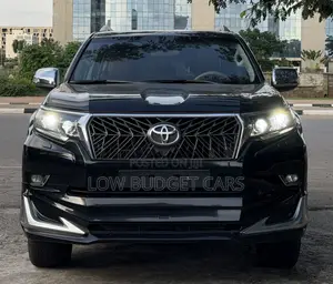 Toyota Land Cruiser Prado 2023 Black
