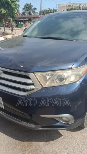 Toyota Highlander 2012 Blue
