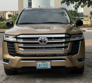 Toyota Land Cruiser 5.7 V8 VXR 2020 Gold