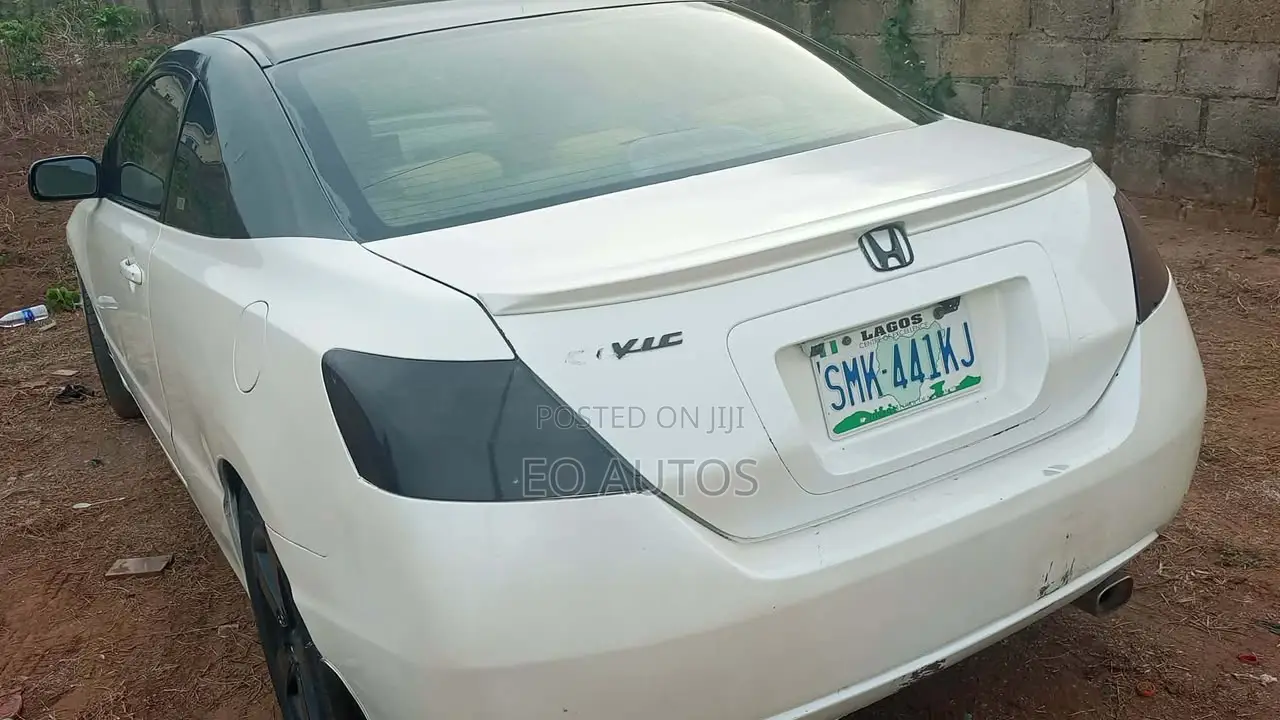 Honda Civic 2006 White