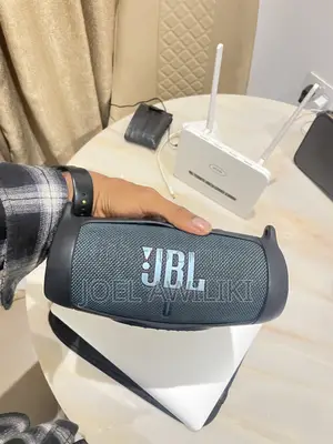 JBL Charge 5