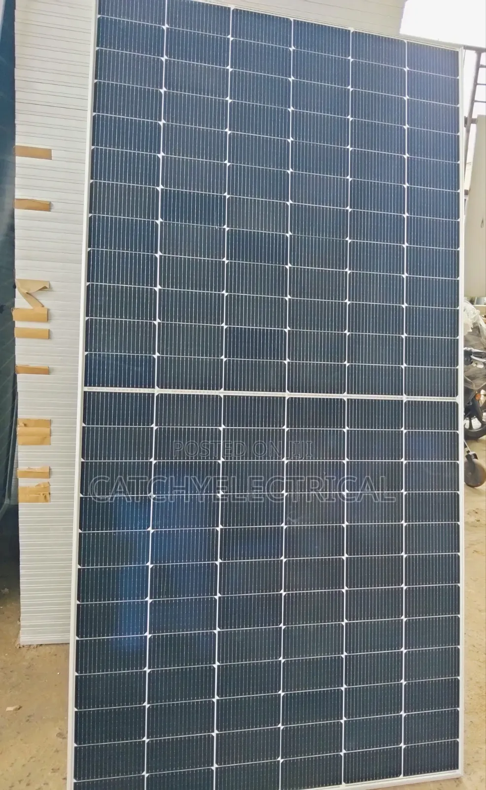 585W Bifacial Solar Panel