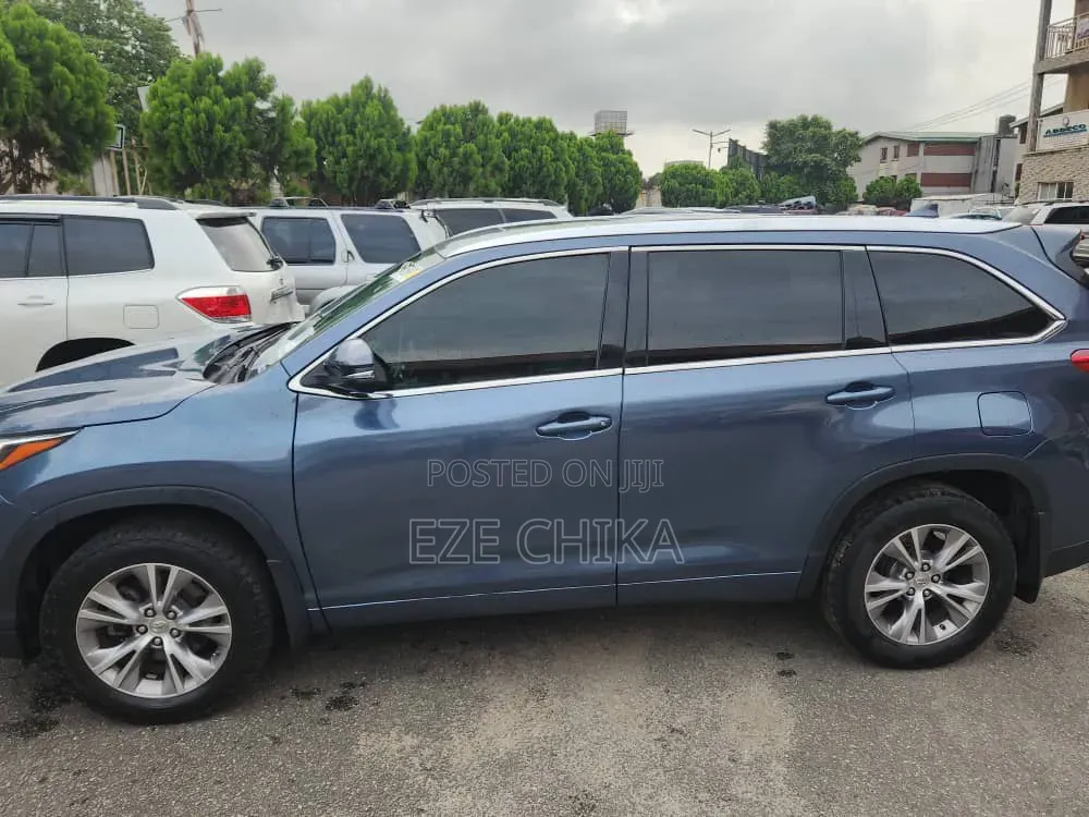 Hyundai Avante 2019 Blue
