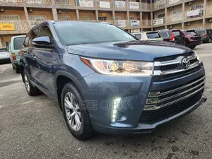 Hyundai Avante 2019 Blue