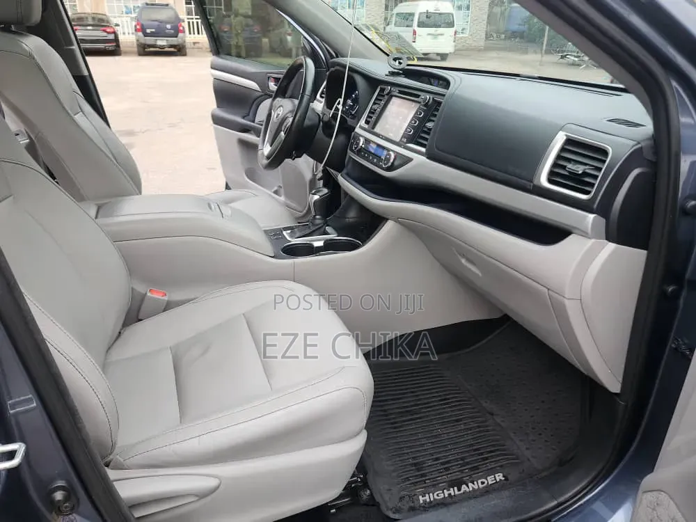 Hyundai Avante 2019 Blue
