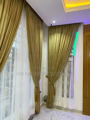 Curtain With Quality Fabric