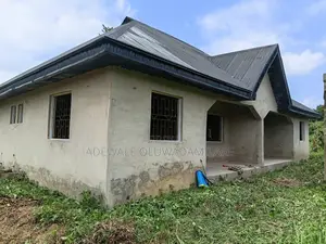 2bdrm Block of Flats in Akure for rent