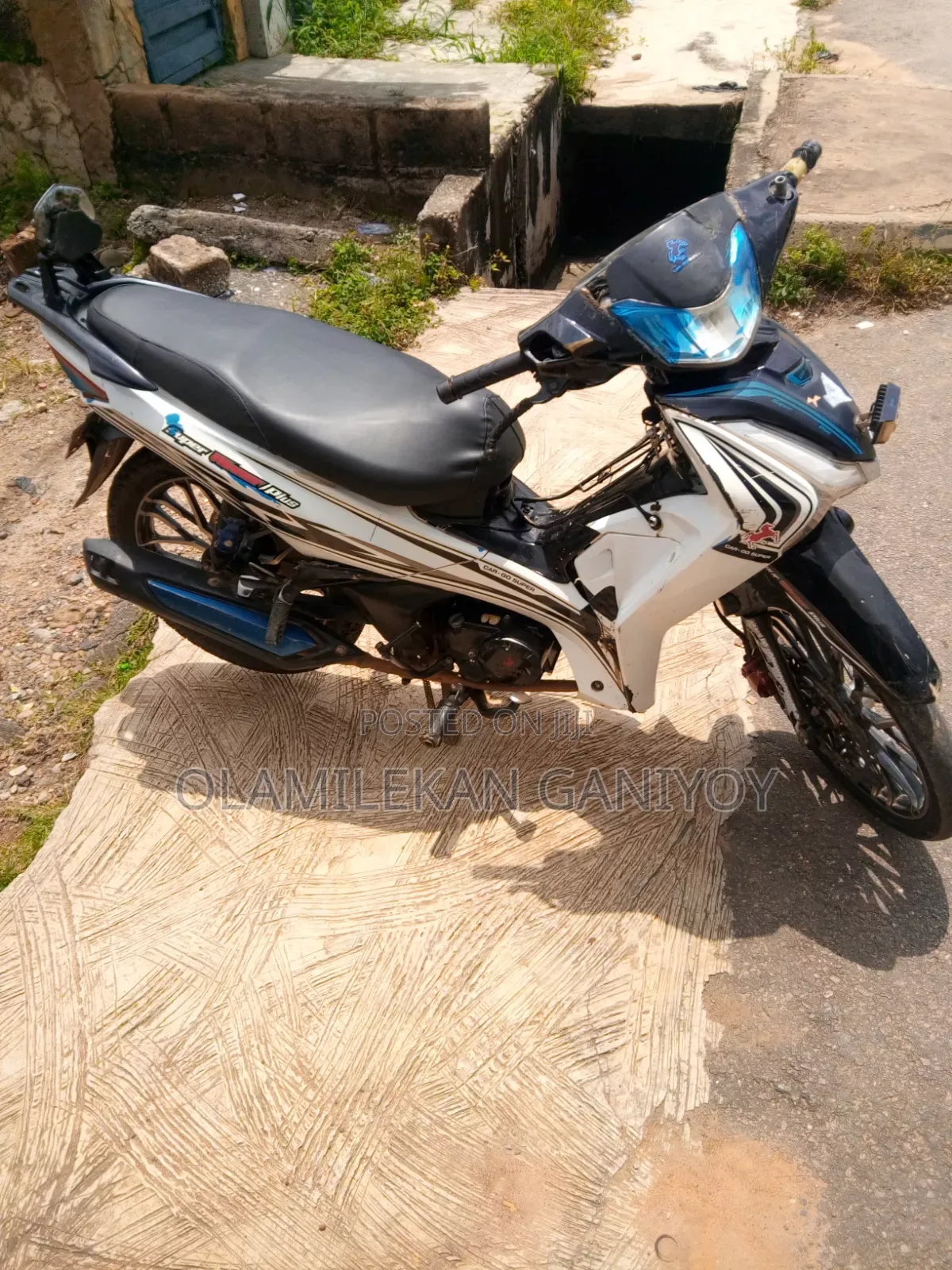 Motorcycle 2024 White