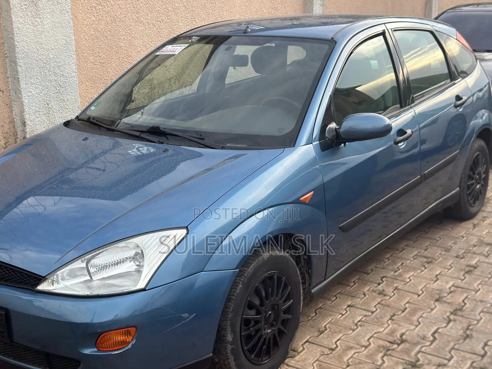 Ford Focus 2000 Blue