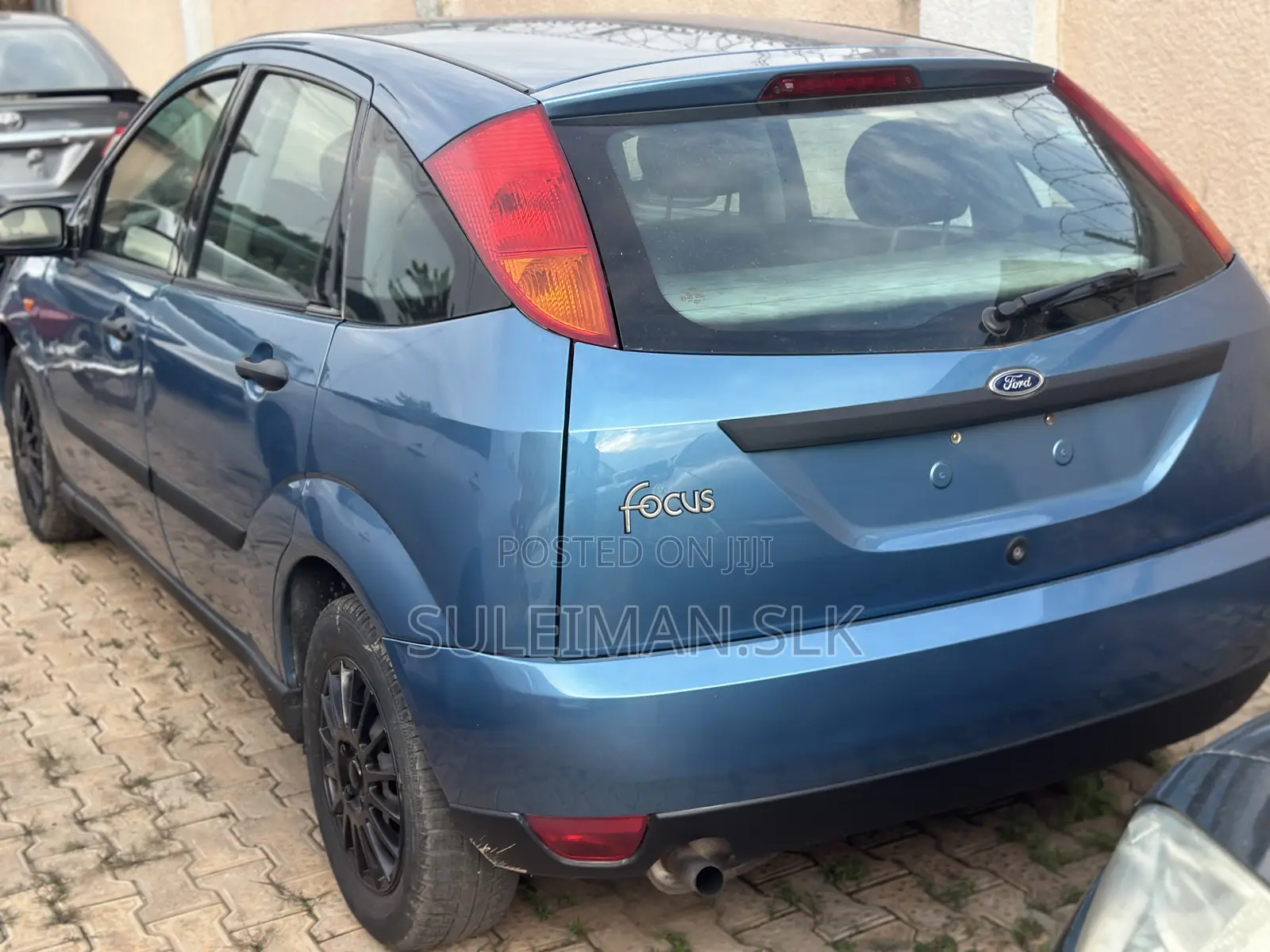 Ford Focus 2000 Blue