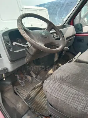 Ford Transit 1999 Red