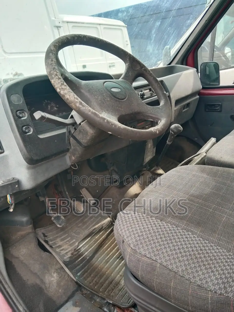 Ford Transit 1999 Red
