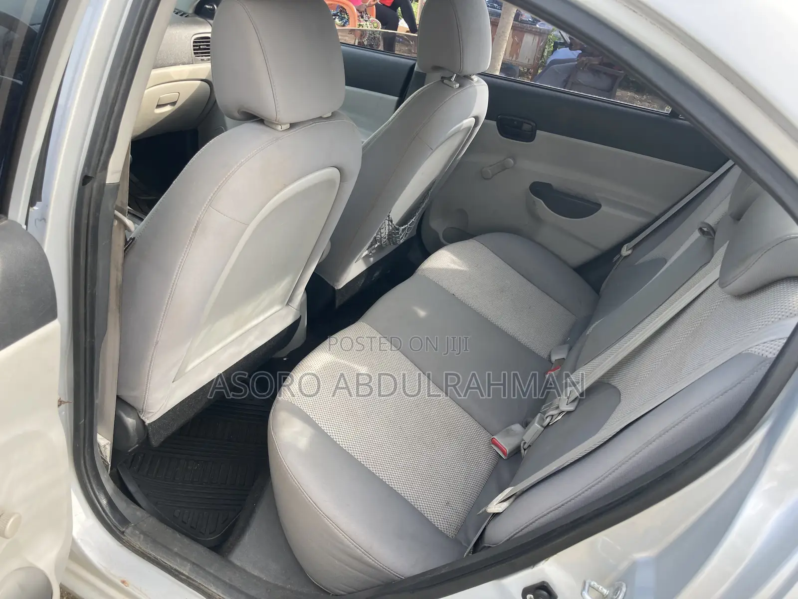 Hyundai Accent 2011 Silver