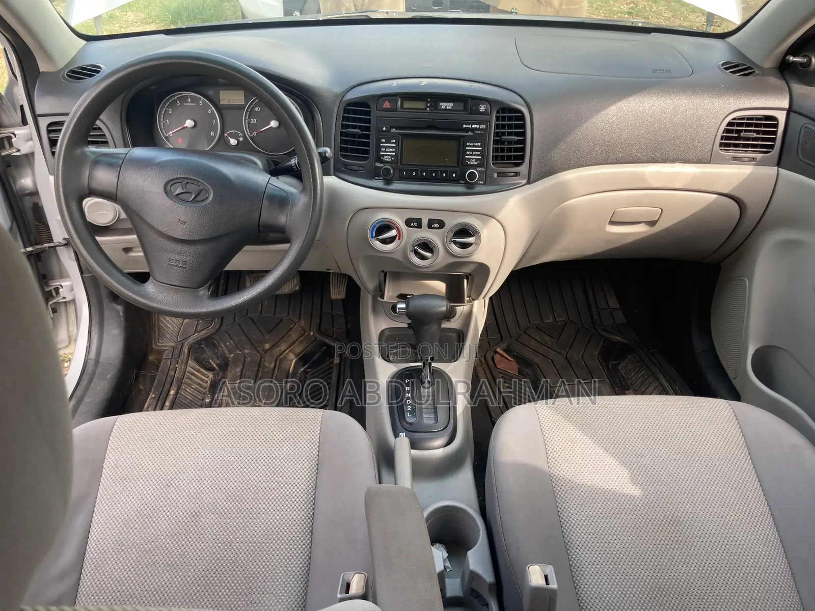 Hyundai Accent 2011 Silver
