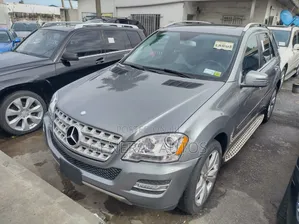 Mercedes-Benz M Class 2011 Gray