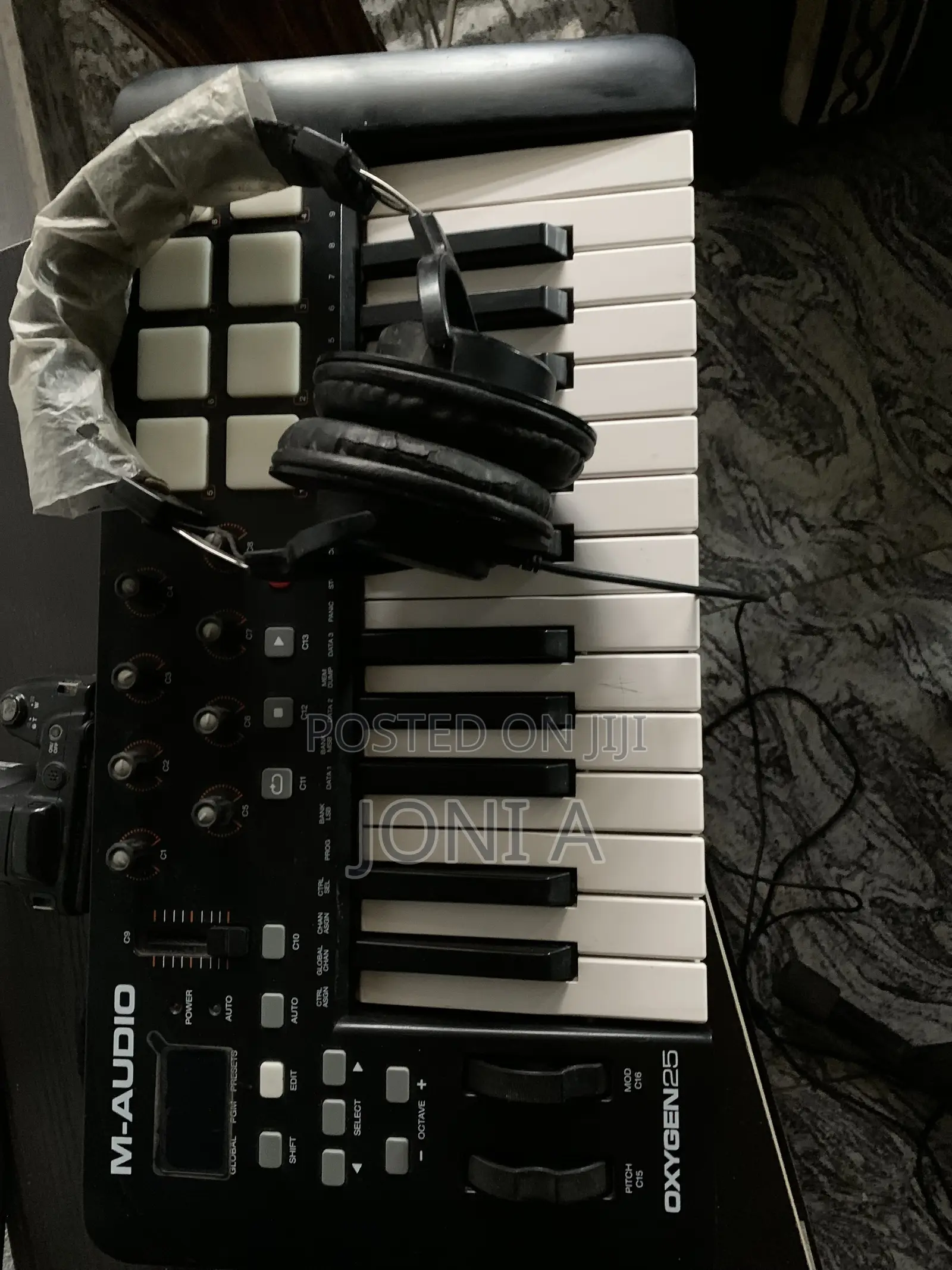 M Audio Bx5 Studio Monitors