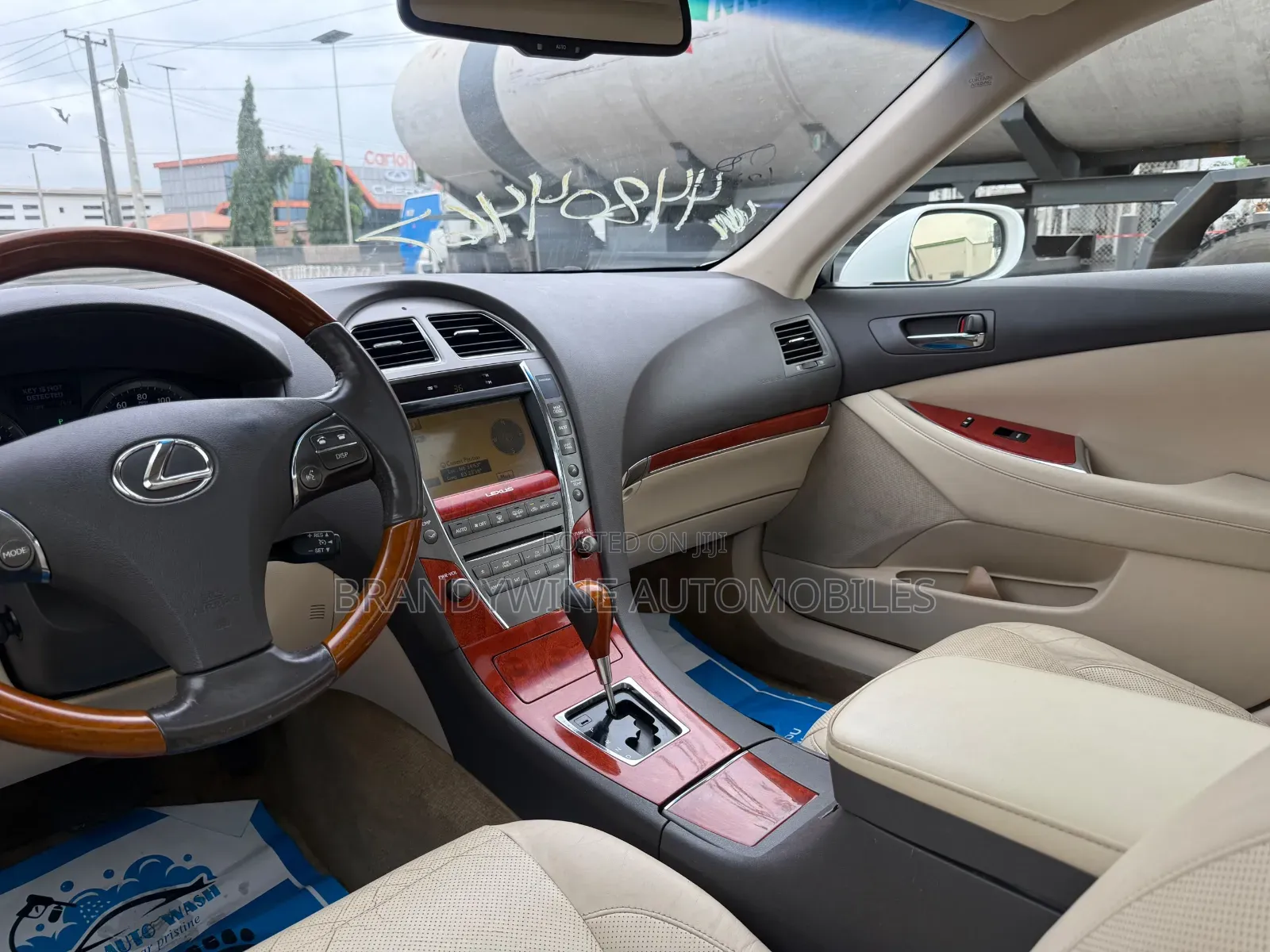 Lexus ES 350 2011 White