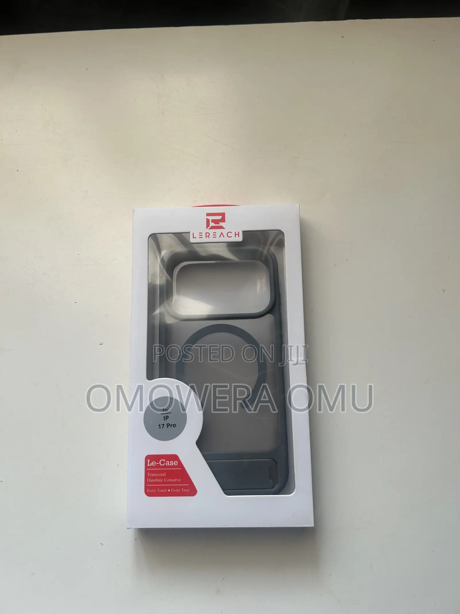 Apple iPhone 17 Air/Pro/Pro Max Case With Stand