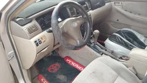 Toyota Corolla 2004 Gold