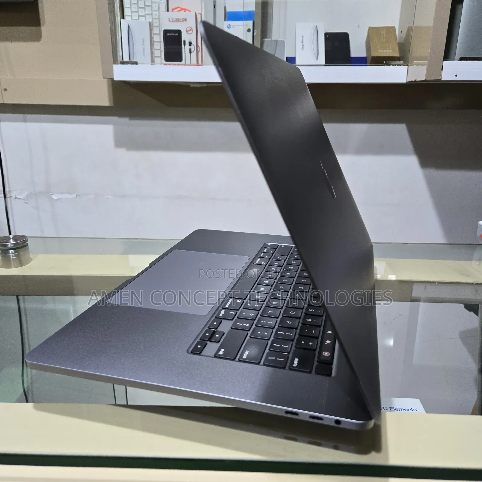 Laptop Apple MacBook Pro 2019 32GB Intel Core i9 SSD 512GB