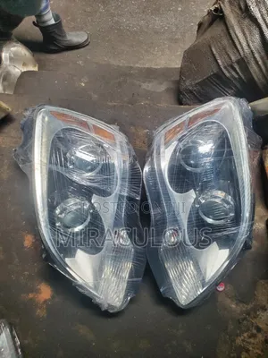 Headlight GMC Arcadia 2008,2010,2012 Model Set