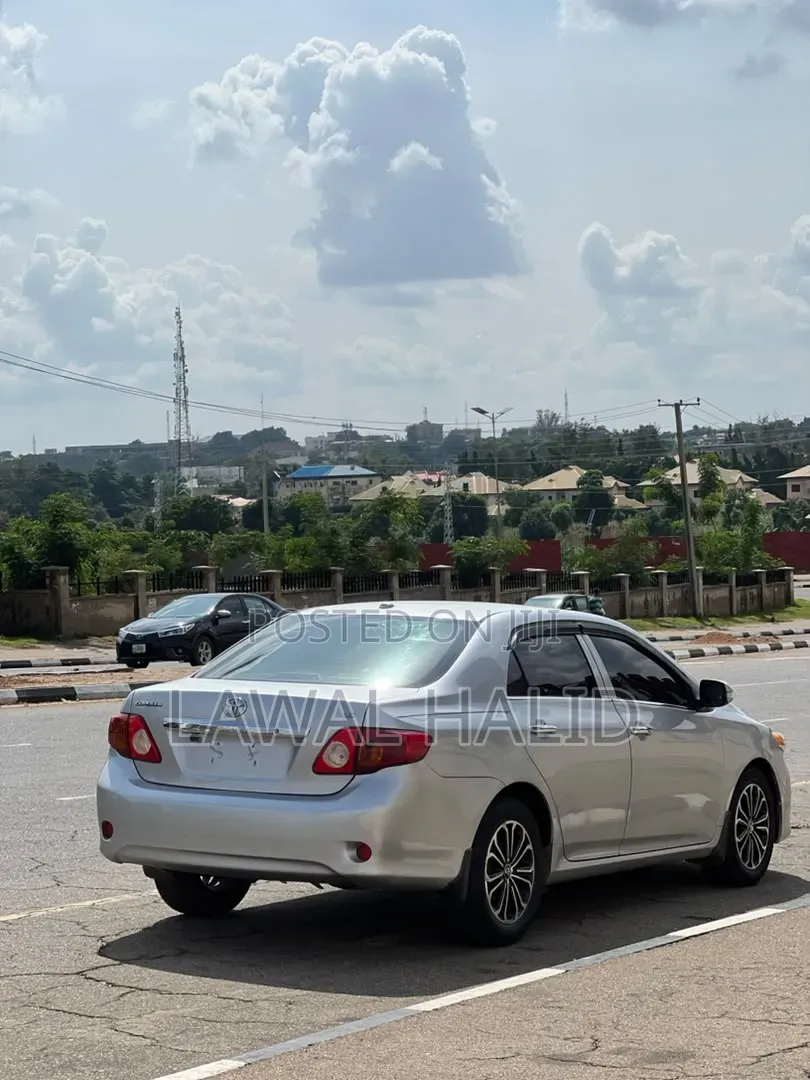 Toyota Corolla 2009 Silver
