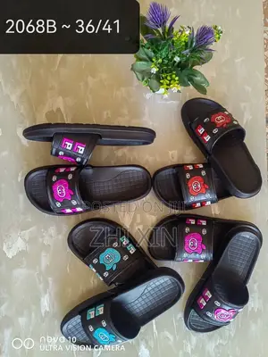 Zhi Xin 2068B Wholesale Slippers