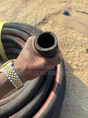 11.5" Black Durable Wire Suction Hose