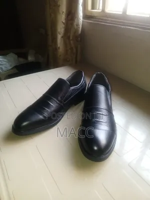 Black Corporate Captoe Shoe