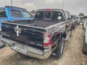 Toyota Tacoma 2011 Black