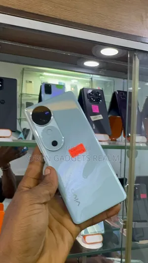 Vivo V40 512 GB