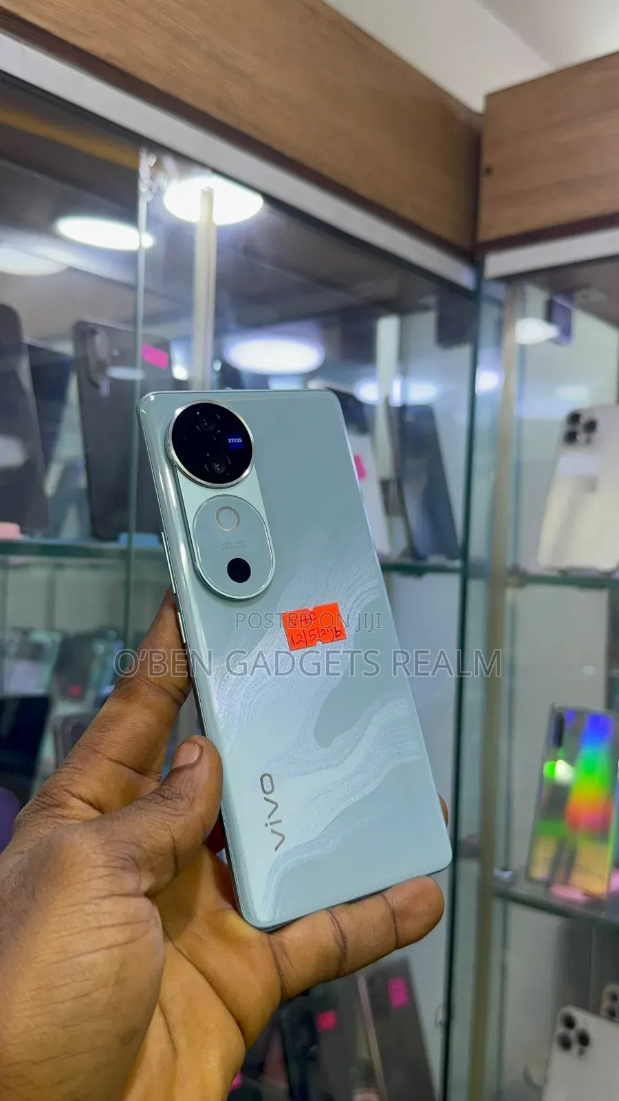 Vivo V40 512 GB