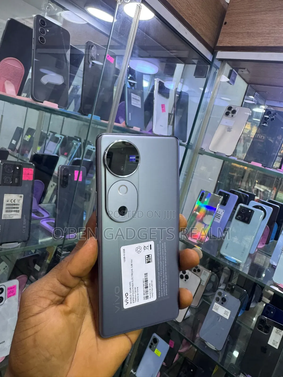 Vivo V40 512 GB