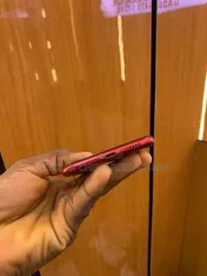 Apple iPhone XR 128 GB Red
