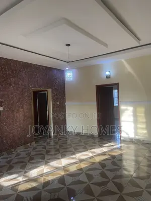 3bdrm Block of Flats in Greenfield Estate, Ago Palace for rent