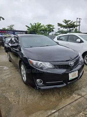 Toyota Camry SE 4dr Sedan (2.5L 4cyl 6A) 2013 Black
