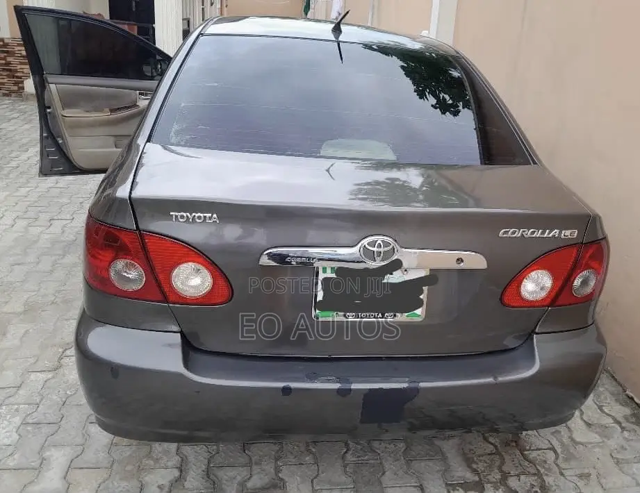 Toyota Corolla 2006 Gray